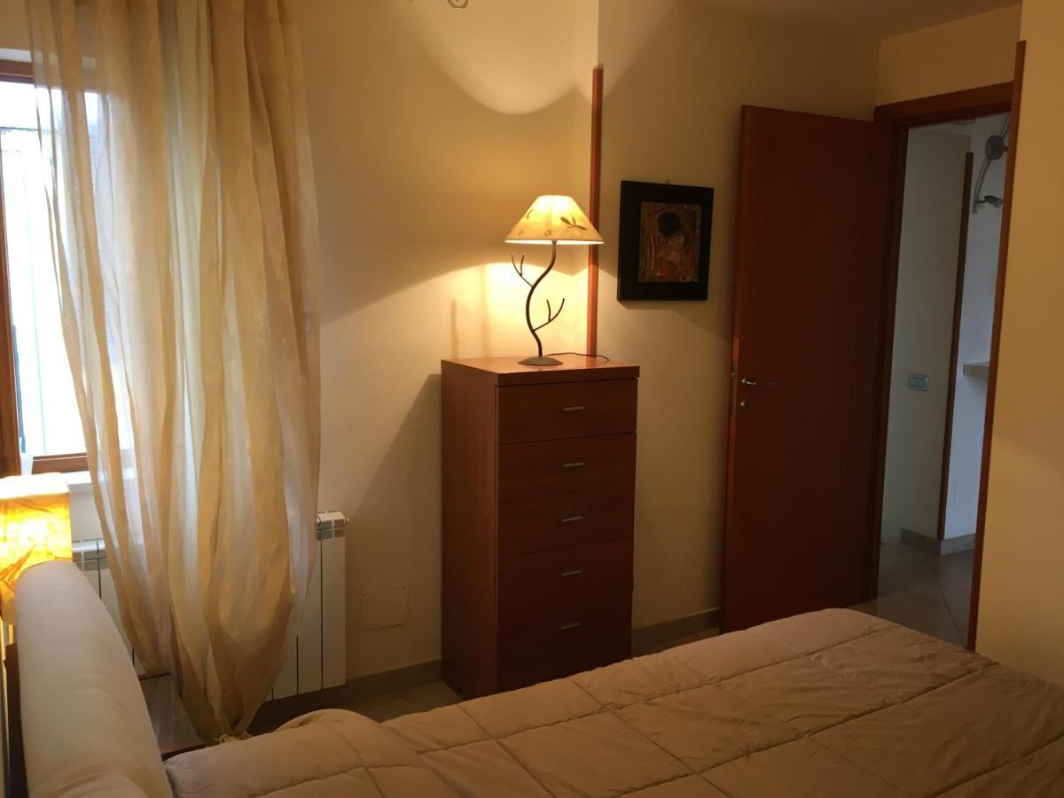 Villa Beach Holiday  Terracina Exterior foto