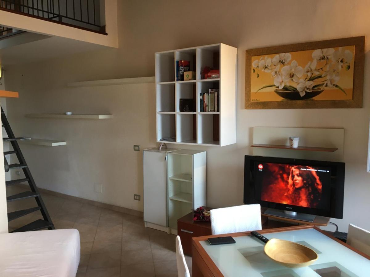 Villa Beach Holiday  Terracina Exterior foto