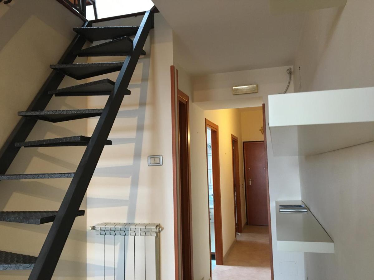 Villa Beach Holiday  Terracina Exterior foto