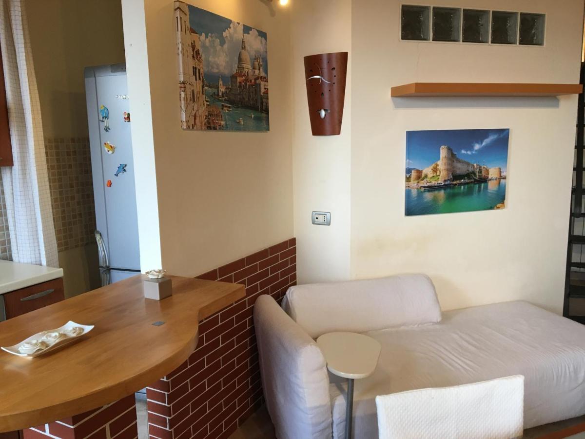 Villa Beach Holiday  Terracina Exterior foto