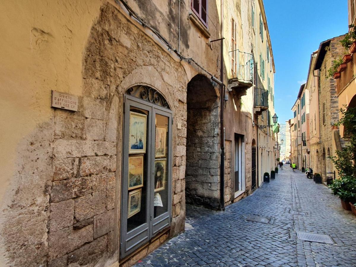 Villa Beach Holiday  Terracina Exterior foto